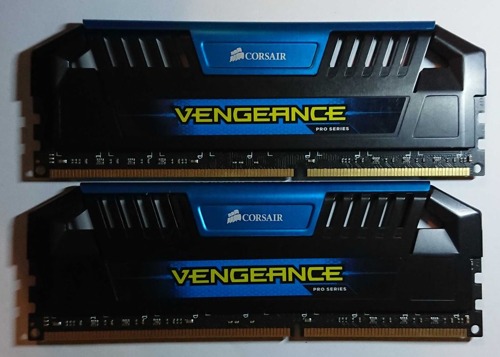 DDR3 1600MHz 16gb (2x8) Corsair
