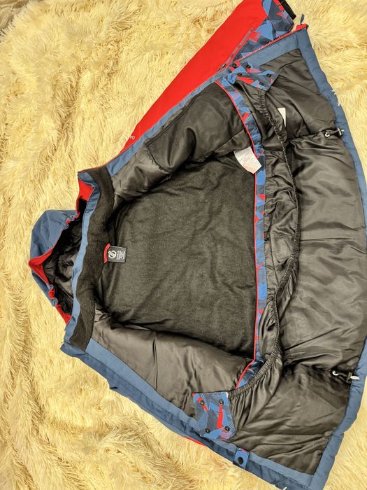 Лижна куртка від бренду Dare 2b.