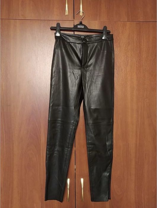 Брюки під шкіру zara