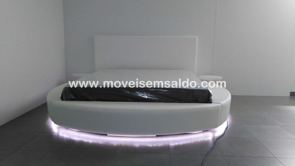 Cama de Casal Redonda Estofada - Fabricamos todas as cores e medidas
