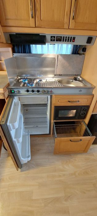 Караван кемпінги будинок на колесах кемпінг автодом причіп дача