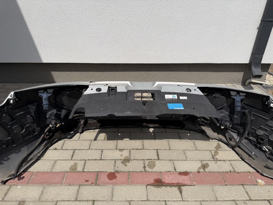 Zderzak przedni Peuegot 407 CC