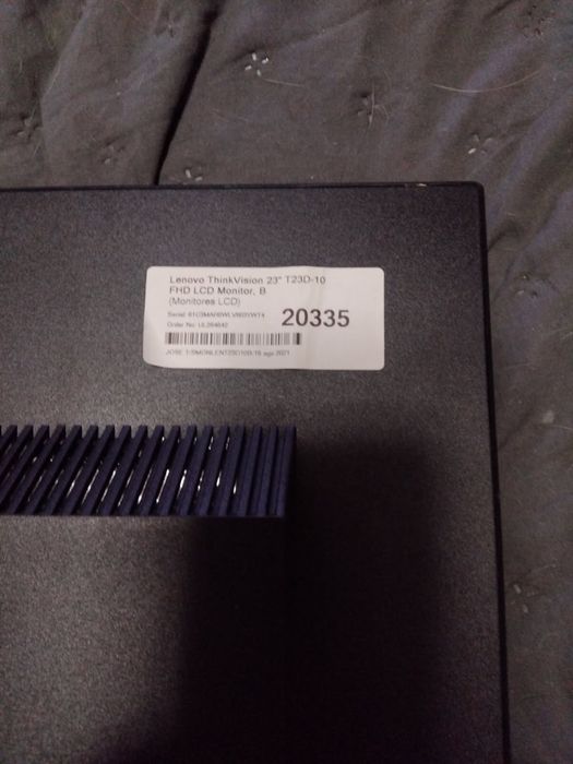Vendo monitor lenovo thinkvision T23D-10