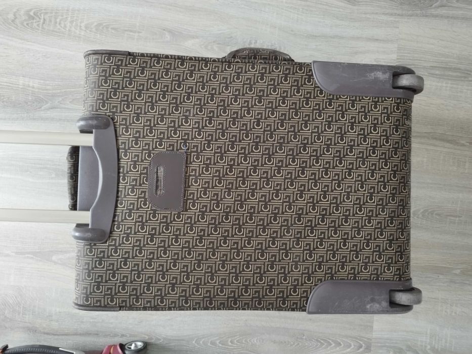 Mala de viagem "liz Claiborne"