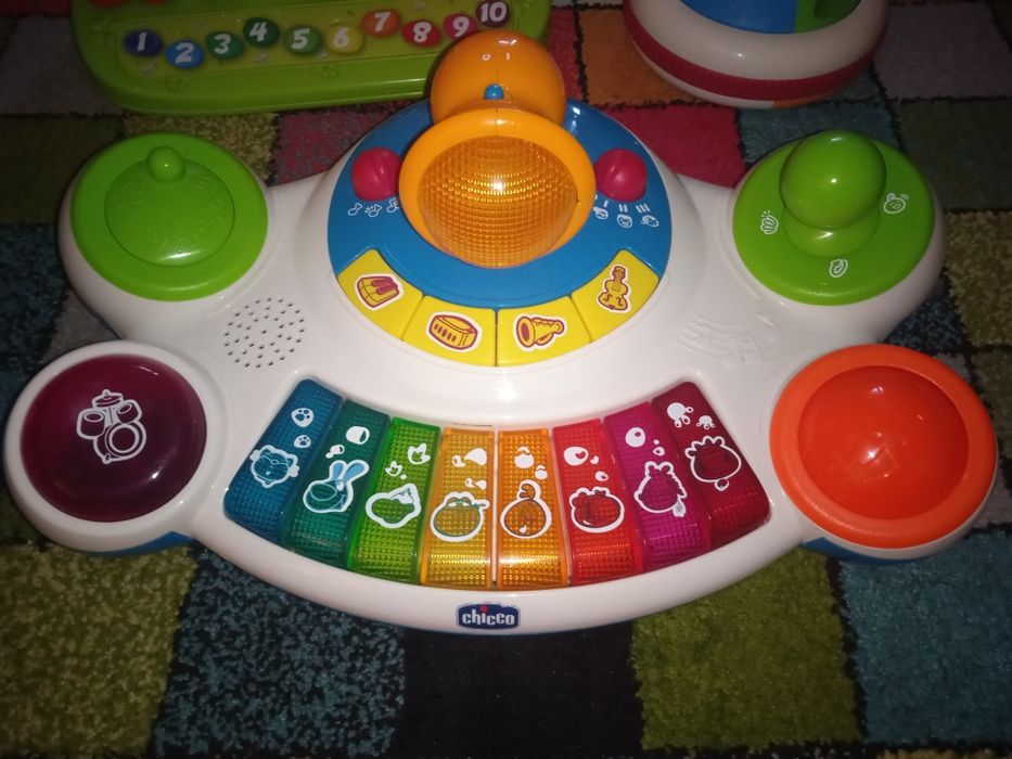 Музыкальные интерактивные обучающие игрушки Chicco