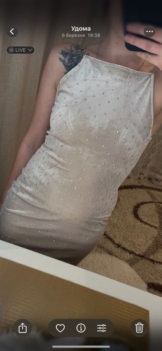 Красива ошатна сукня hm