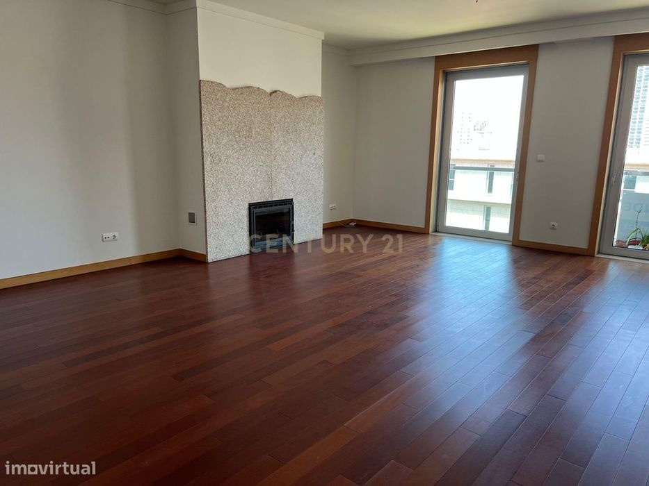 Apartamento T3 para arrendar em Bessa Leite, Porto
