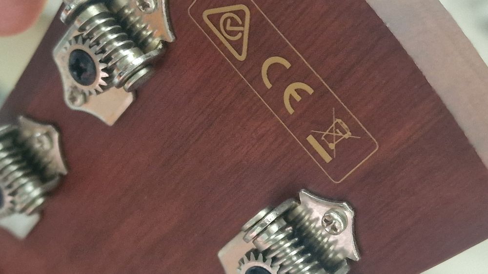 Guitarra electroacustica Ibanez como nova