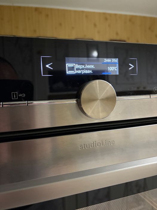Духова шафа Siemens studio Line
