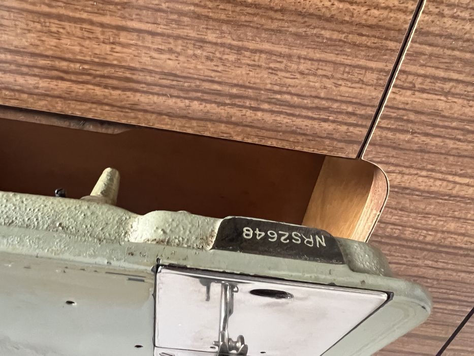 Máquina de Costura antiga Oliva