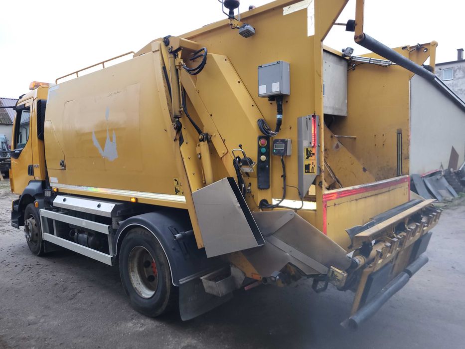 Śmieciarka Volvo fl 250