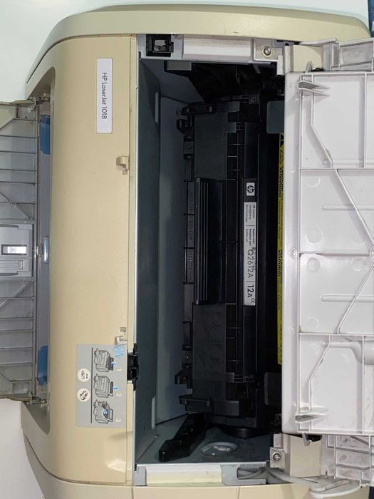 Принтер HP LaserJet 1018 — лазерний, чорно-білий, робочий
