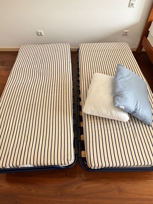 Divan Dobrável com Rodas