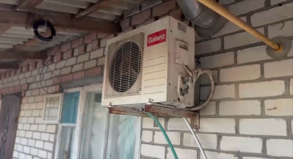 Будинок з укриттям на ділянці 25 сот