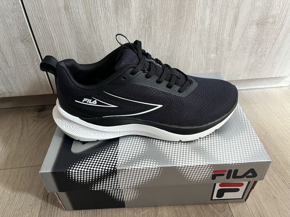 Нові кросівки Fila 38 розм