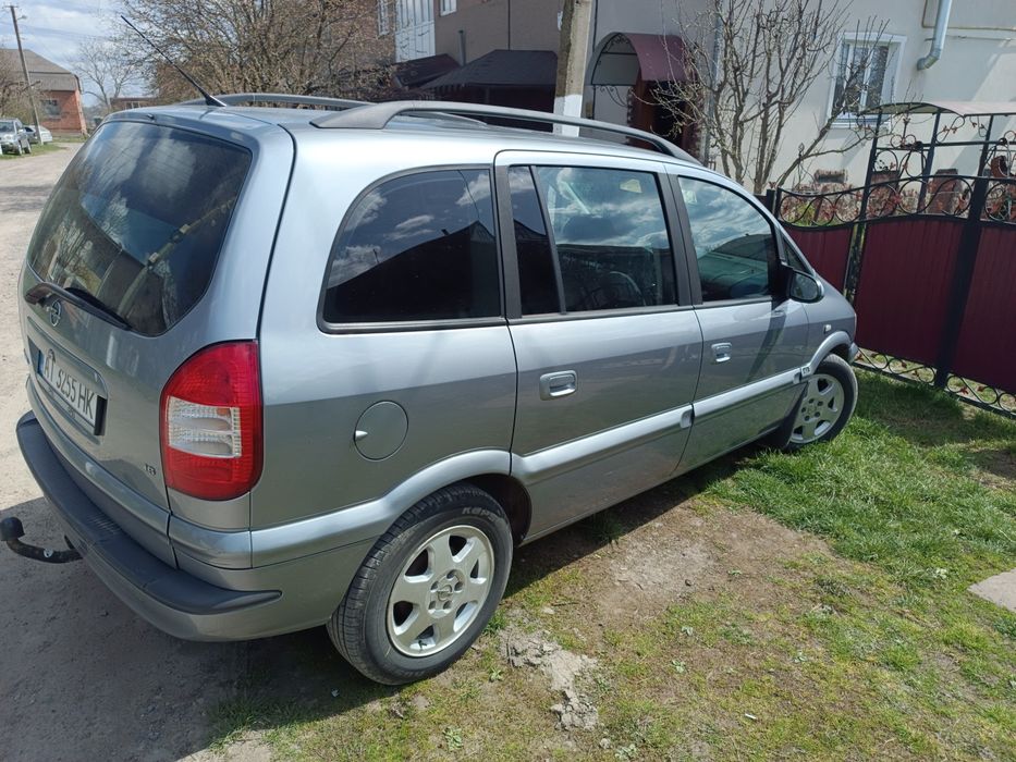 Opel Zafira А 2004 1.6 бензин