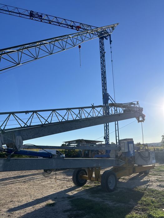 Grua hidraulica 24 metros