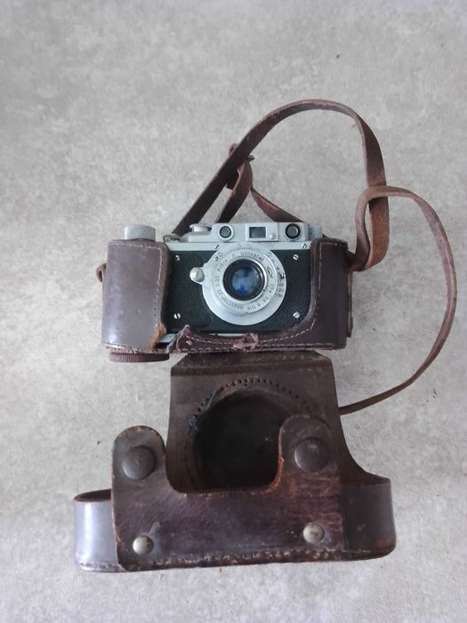 Фотоапарат Зенит-E з об'єктивом Helios 44-2 + чехол. В хорошому стані.