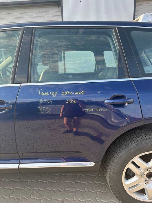 Двері передні та задні Touareg 2004-2007 D5Q