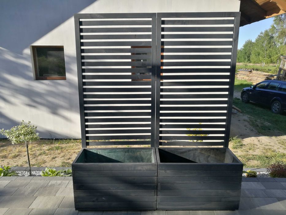 Doniczka, skrzynia na kwiaty z pergolą