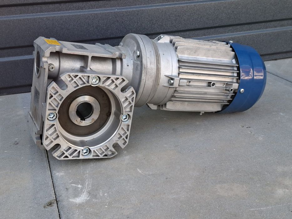 Motoreduktor kątowy 1.1kw. 94obr..  NORD