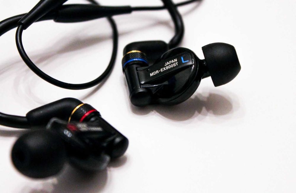 SONY MDR-EX800ST Headphones Inner Ear Type.