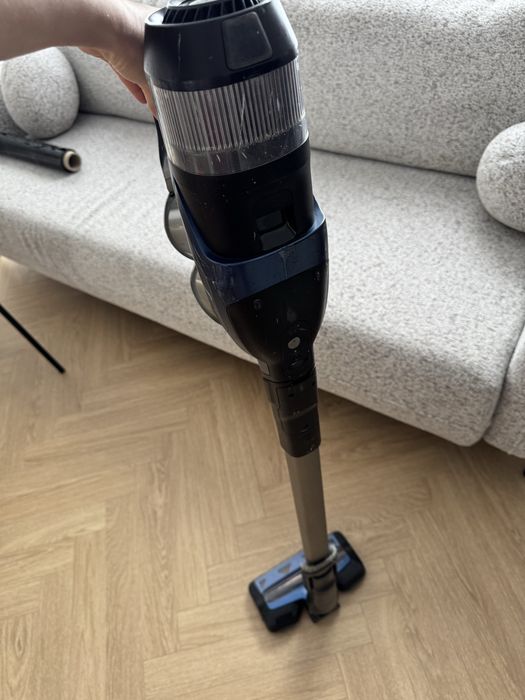Odkurzacz pionowy PHILIPS XC8049/01