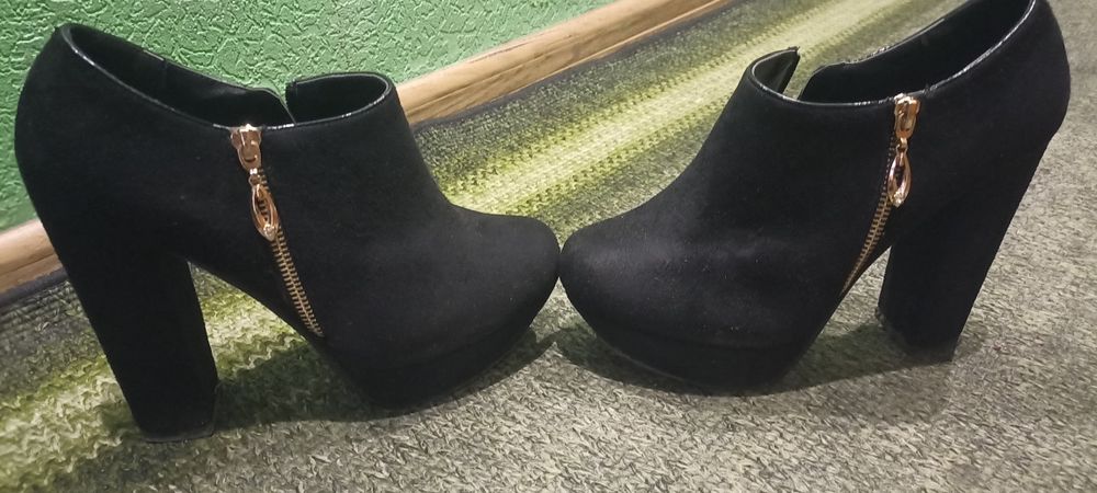 Полусапожки жіночі