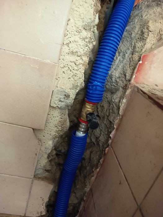 Canalizações, detector de fugas, instalação, desentupimento com maquin