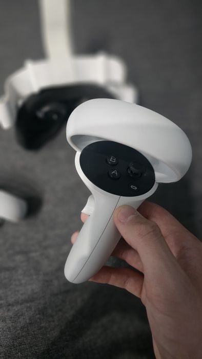 Gogle VR Meta Quest 2 [ 64GB ] – Stan Bardzo Dobry!