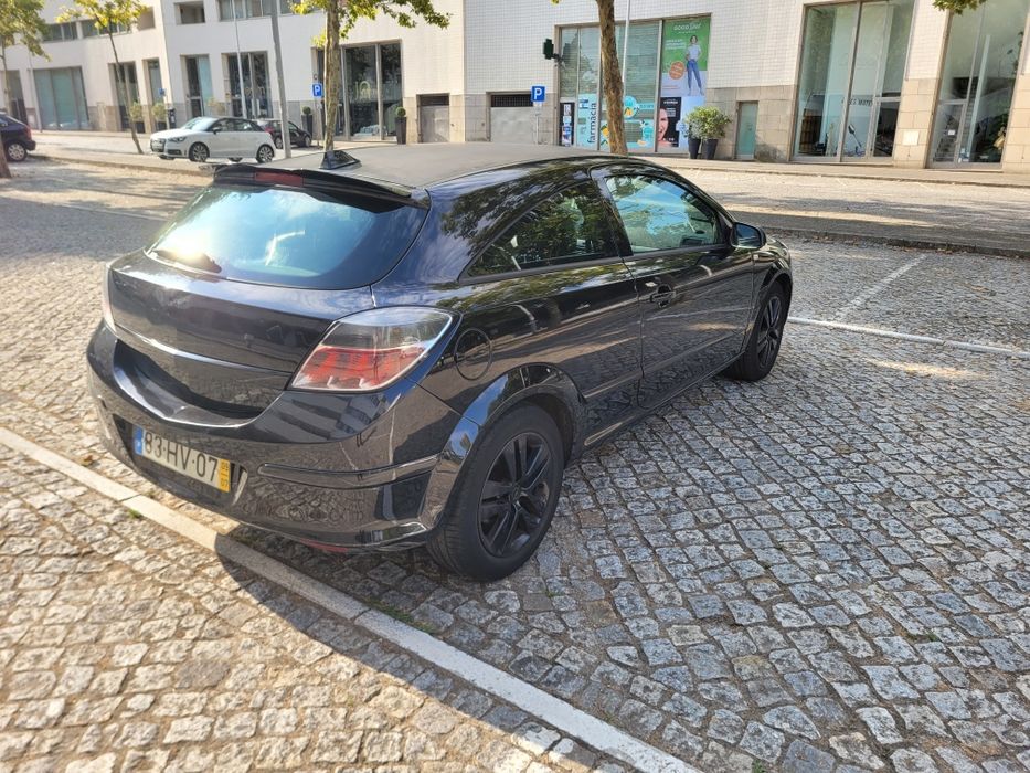 Opel Astra Gtc 09