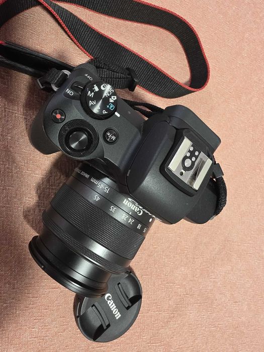 Kit Máquina Fotográfica CANON EOS M50 MII + M15-45 (APS-C)