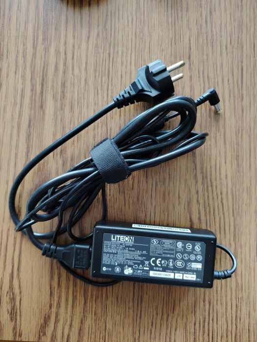 Ładowarka i bateria do laptopa Acer lub innych o podobnych parametrach