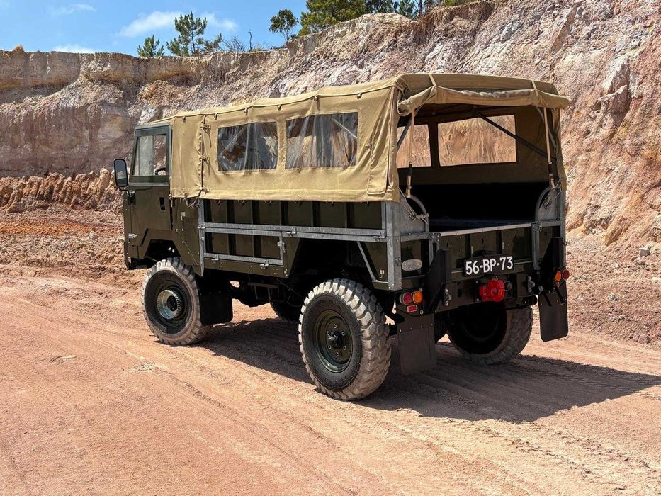 Land Rover Forward Control 101
