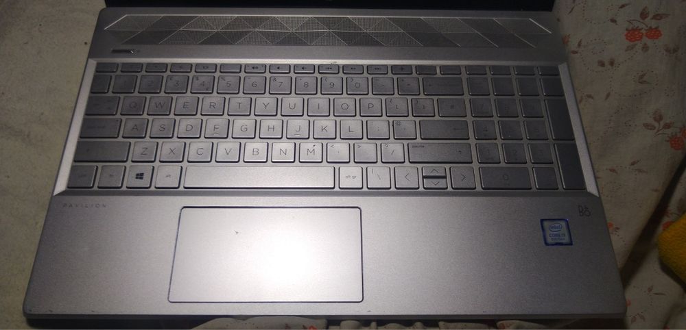 Hp Pavilion - 15-cs0021na i3-8130u НЕ ІДЕАЛЬНИЙ