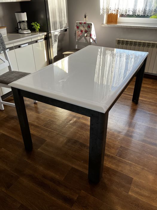 Stół, stół do jadalni