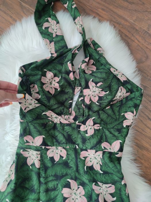 Topshop maxi sukienka bloggerka letni design wiązana na szyi 
Rozmiar