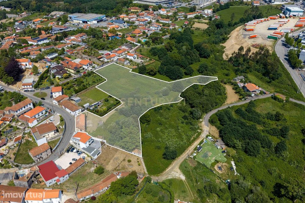 Moradia, Oliveira de Azeméis, Santiago de Riba-Ul, Ul, Macinhata da Seixa e Madail