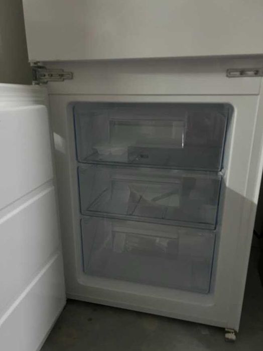 Frigorifico de Embutir Zanussi