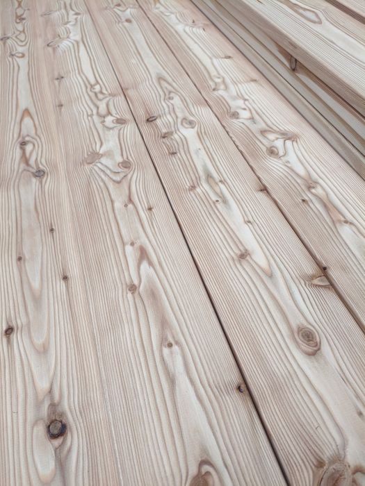 Deska tarasowa Modrzew 145mm x 28mm Kantówka Strugana/RemmersOil/Spax