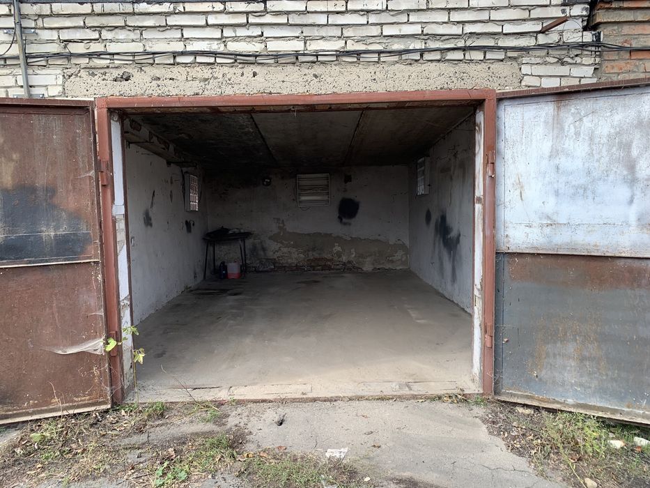 Продам гараж паркомісце місце для зберігання