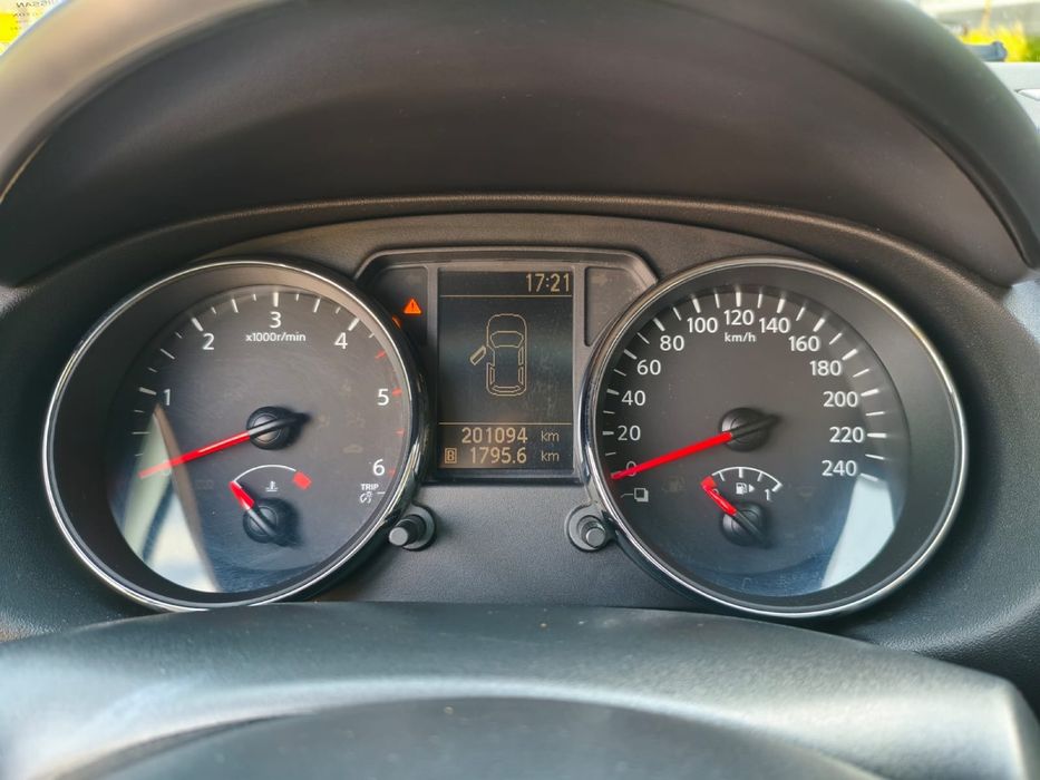 Nissan qashqai - 6000€