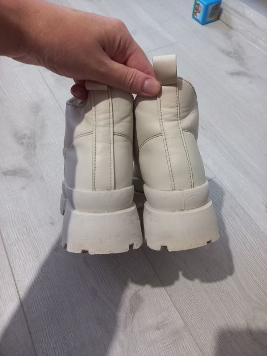 Ботінки демісезон 36р, 23 см