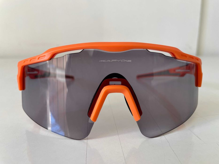 Oculos ciclismo ou corrida Fotocromaticos