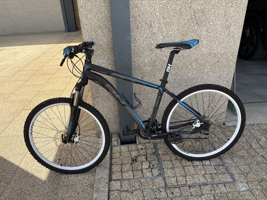Bicicleta BTT  BH