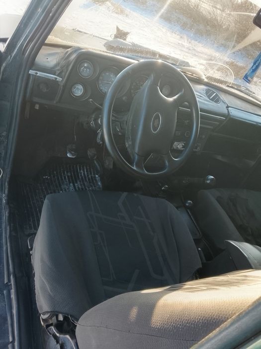 Продам боевую ниву на ходу