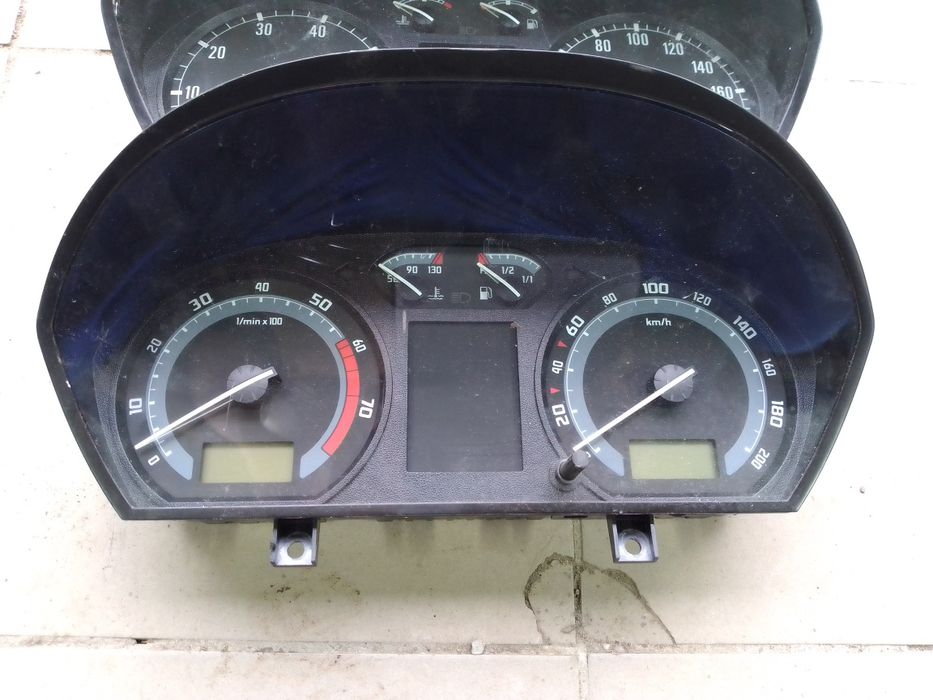 Щиток приборів Skoda Fabia Octavia