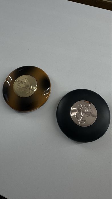 Bronzer oraz puder Lamcôme.