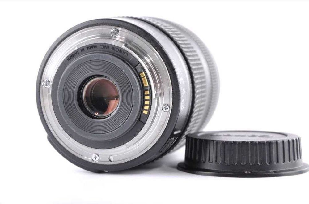 Canon EF-S 18-135mmf/3.5-5.6 IS STM