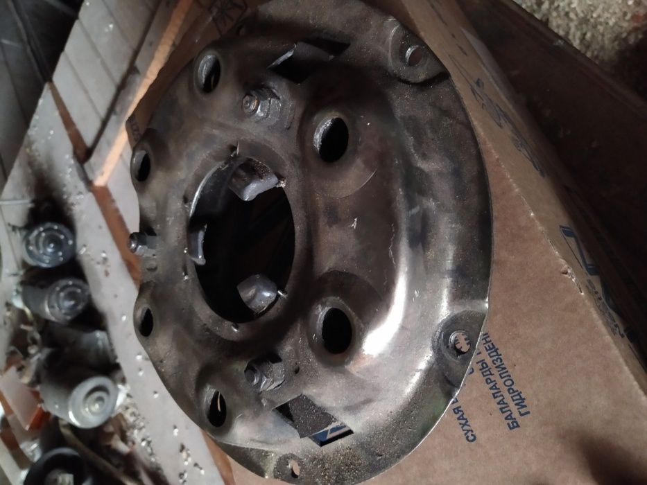 корзина на  китайський мінітрактор і  запчастини